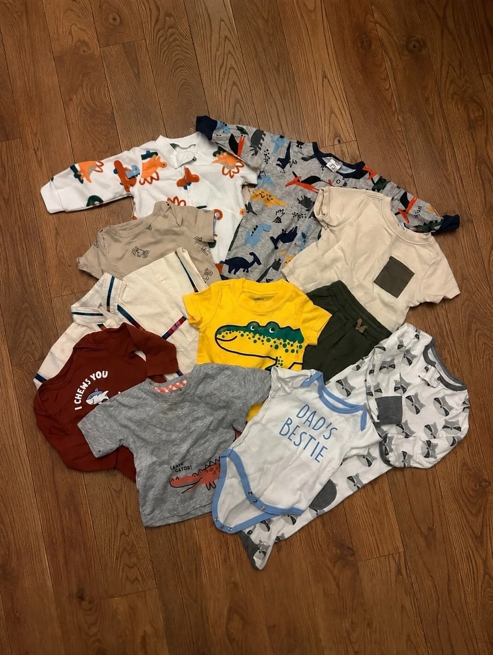 Baby Boy 3-6M Clothes Bundle 13 Pc Carters Gap Old Navy Sleepers Onesies Fall